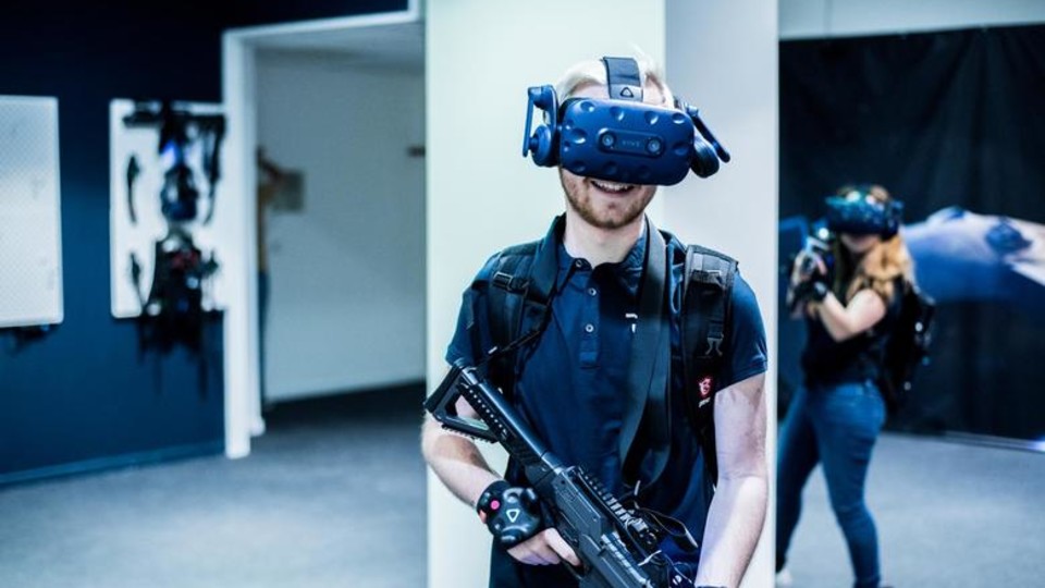 REIV : Plus grand complexe de réalité virtuelle de Bordeaux !